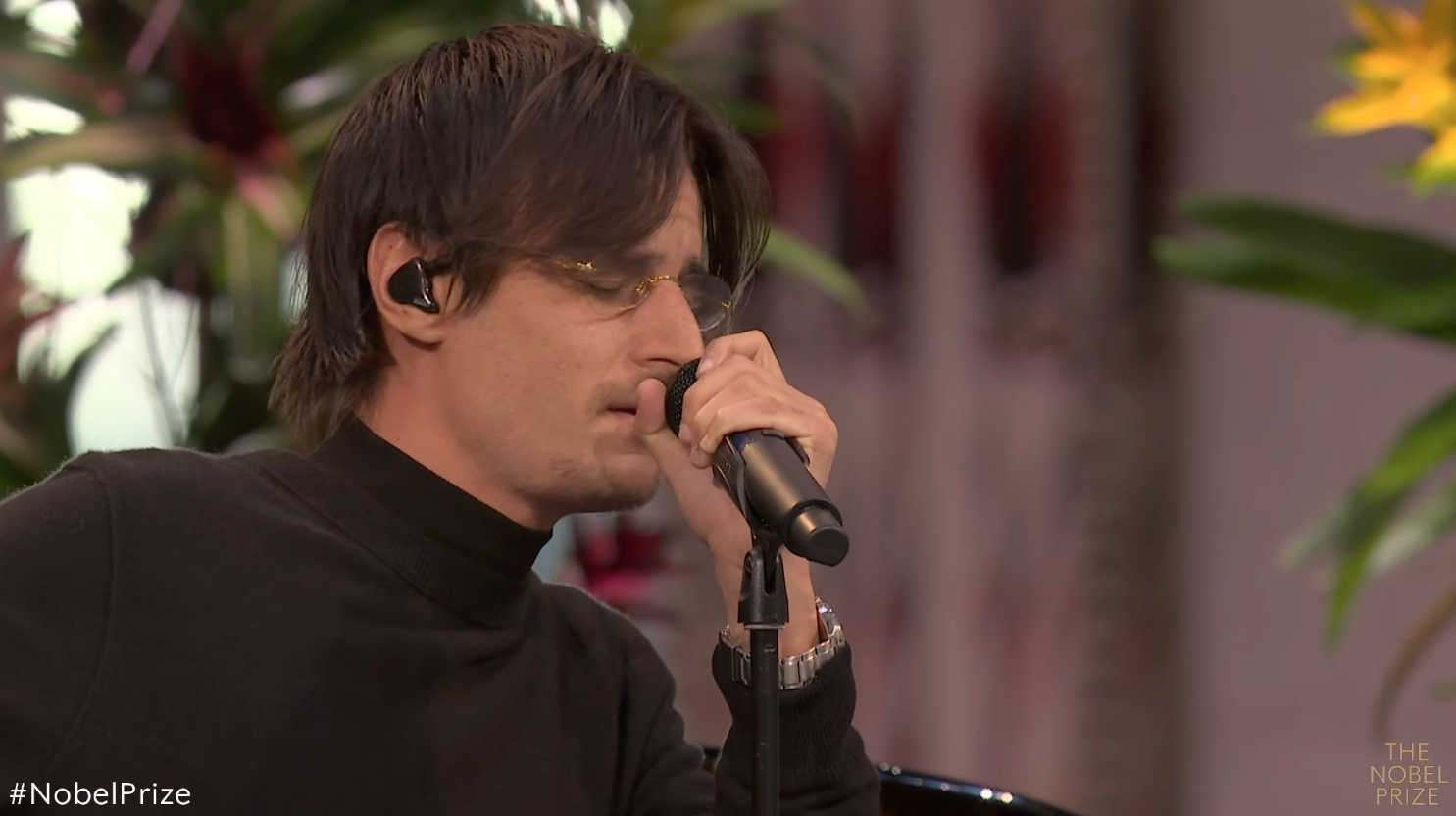 Danny Ocean conmueve al mundo con su interpretación de Alma Llanera en los Premios Nobel